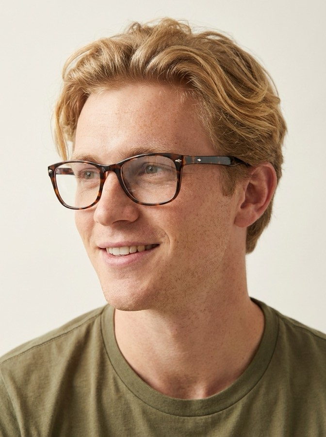 Customer wearing the Frances frame
